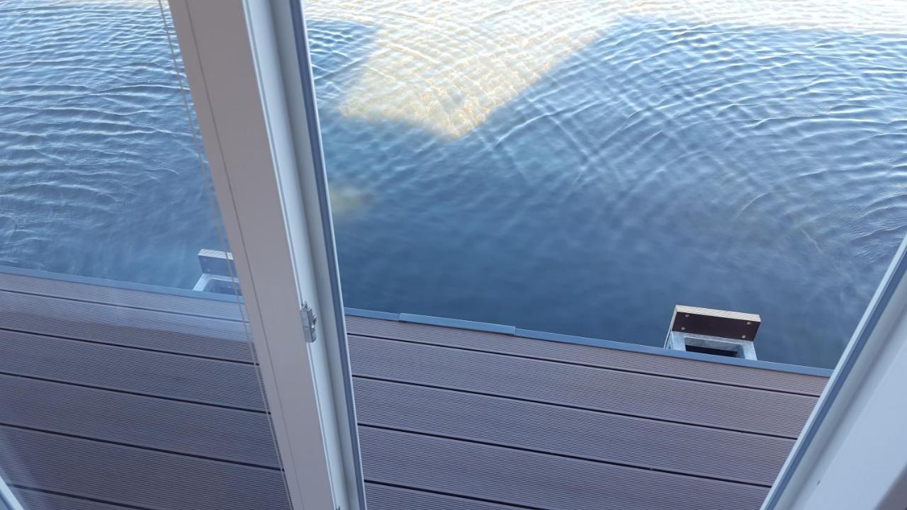 House Boat - Floating House Sofia Hotel Pula Exterior photo